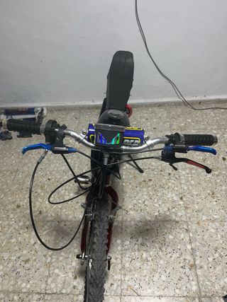 Moto Bici 110cc 2t con muchos extras