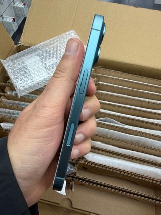 iPhone 16 128GB Verde