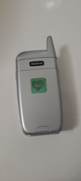 Móvil Nokia Retro Negro/Plateado (No Funciona)