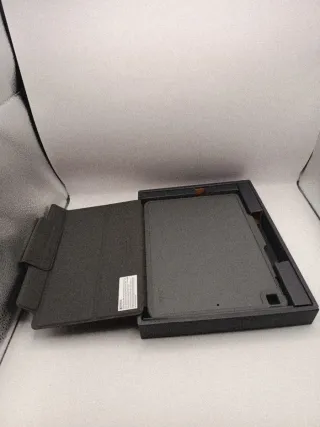 Zagg Pro Keys con Trackpad para iPad 10.2