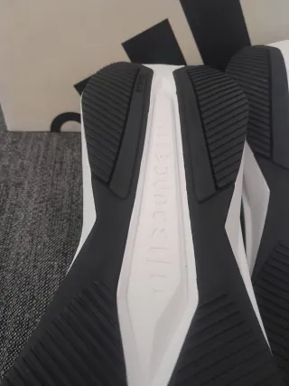 Zapatillas Adidas Heawyn Talla 46 2/3 Running