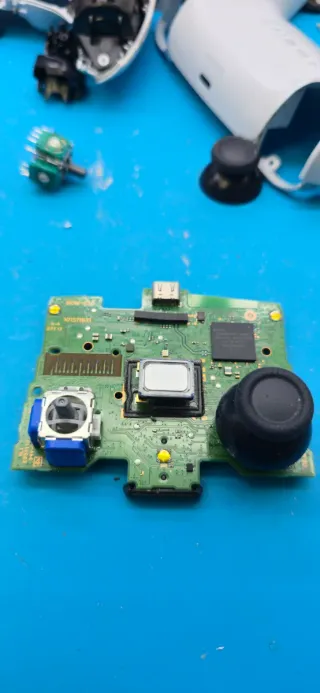 Joystick magnetici TMR per PS5, PS4