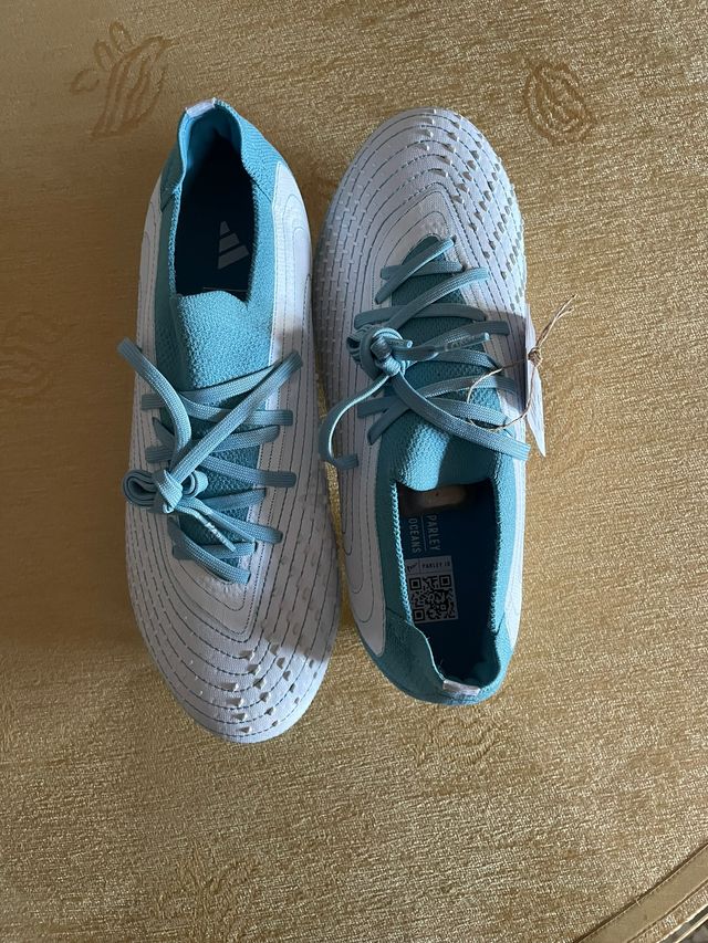 Botas Adidas Predator FG Talla 40