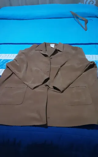 Chaqueta marrón elegante