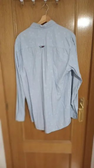 Camisa Tommy Hilfiger azul con estrellas