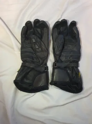 Guantes MTECH Negros