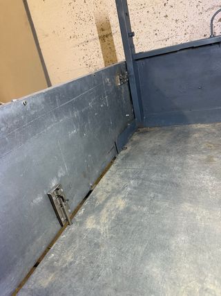 Remolque ligero con papeles