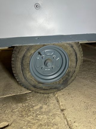 Remolque ligero con papeles