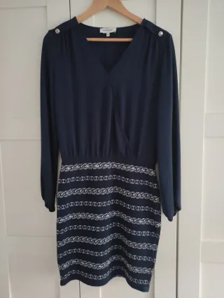 Vestido de fiesta azul y blanco