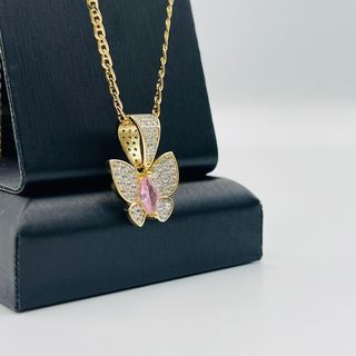 COLGANTE MARIPOSA PEQUEÑA PIEDRA ROSA 18K