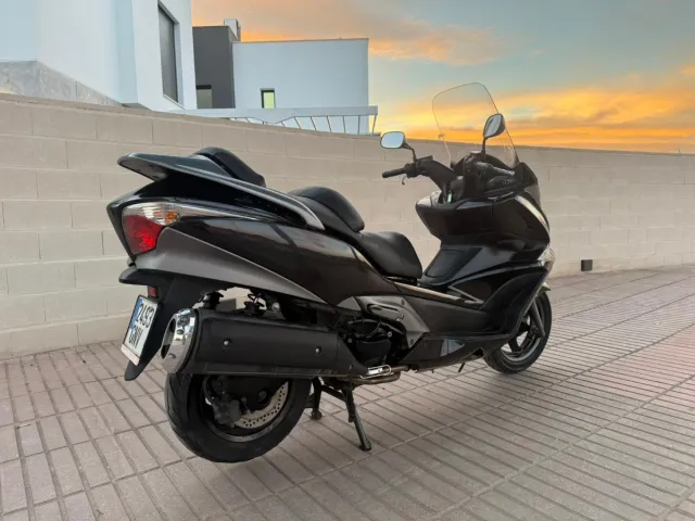 HONDA SW-T400CC IMPECABLE ITV 2027