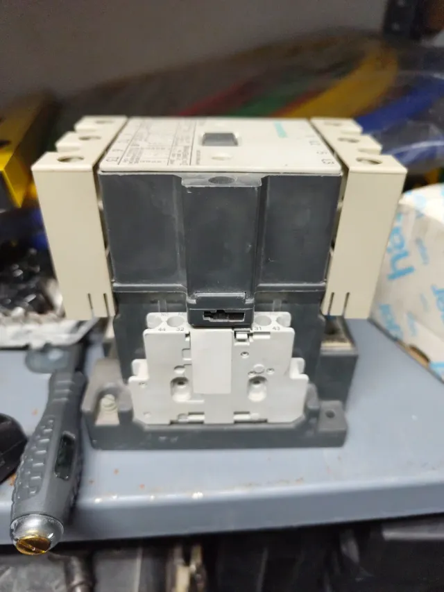 Contactor Siemens 3TF46