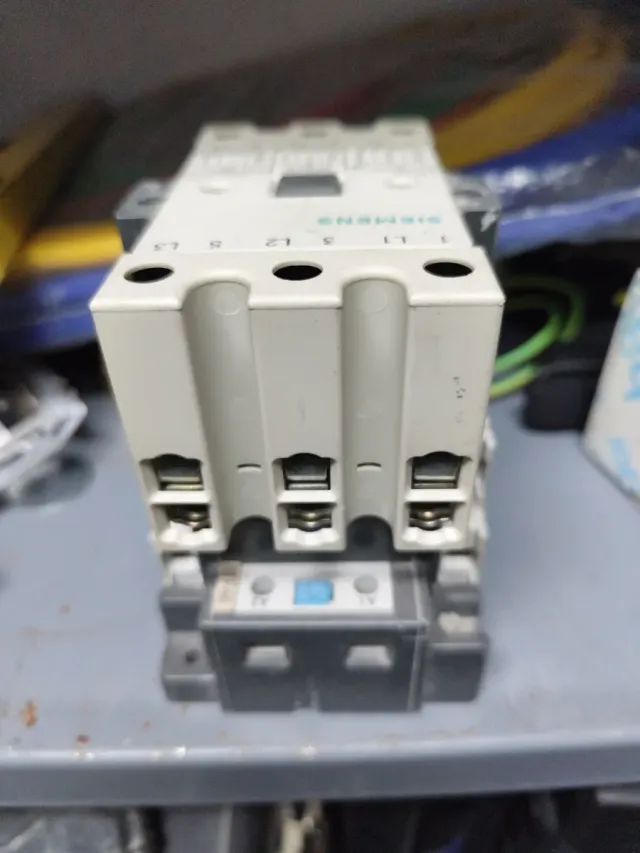Contactor Siemens 3TF46