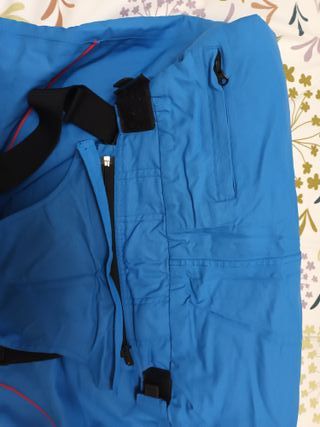 Pantalón y chaqueta de esquí