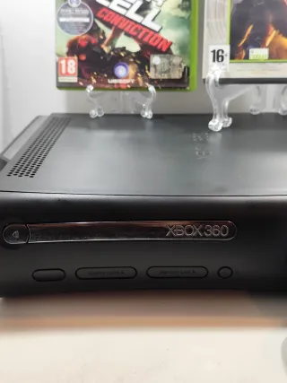 Xbox 360 + 2 Giochi: Splinter Cell & Halo 3