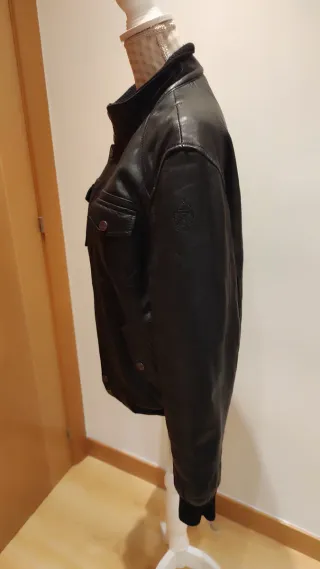 Chaqueta de cuero Redskins negra