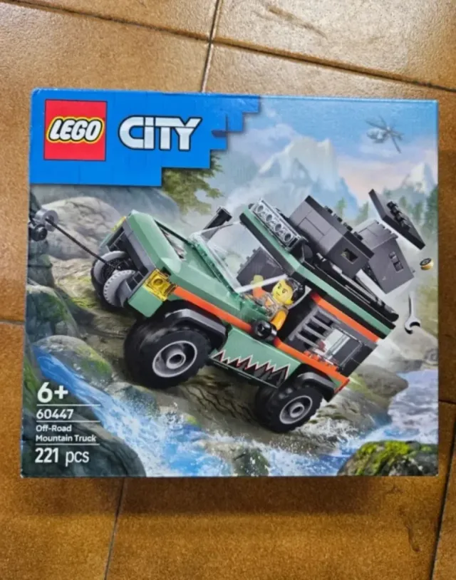 LEGO City Camión de Montaña 60447