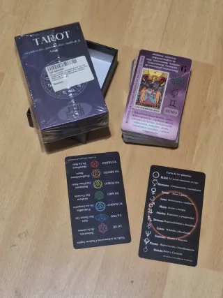 Colección de 9 mazos de Tarot y Oráculo