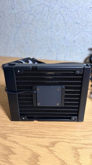 SilverStone VIDA 120 Slim – Refrigeración líquida