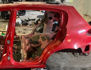 Piezas de carrocería Alfa 147 Roja