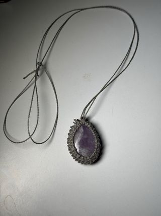 Ciondolo Ametista Naturale Macramè