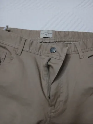 Pantalón chino ÁLVARO MORENO Talla 42.