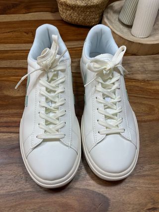 Zapatillas Veja Talla 45 Blancas y Verdes