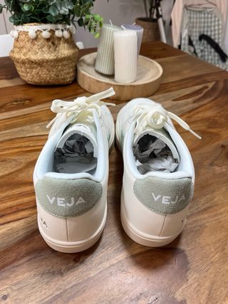 Zapatillas Veja Talla 45 Blancas y Verdes