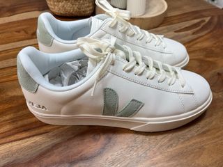 Zapatillas Veja Talla 45 Blancas y Verdes