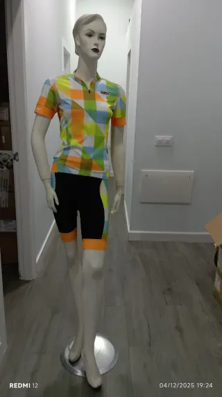 2 Maniquíes Cuerpo Entero