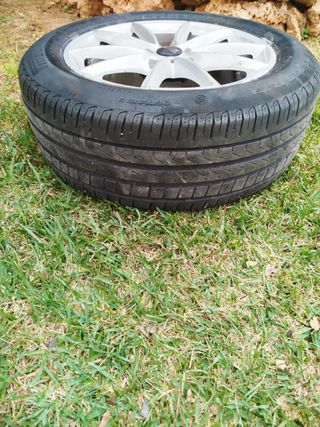 Llantas con neumáticos