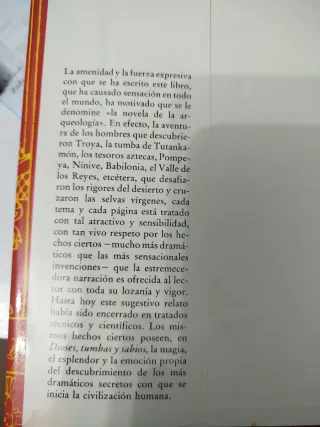 Dioses, tumbas y sabios