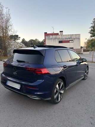 VW GOLF 8 GTE 245