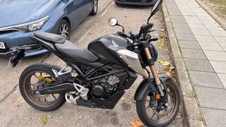 Honda CB125R Neo Sport Café Moto.