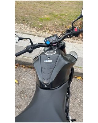 Honda CB125R Neo Sport Café Moto.