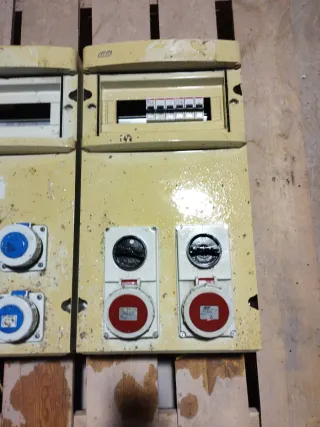 Cuadro Eléctrico con Tomas