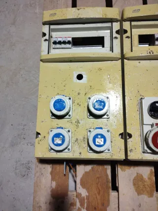 Cuadro Eléctrico con Tomas