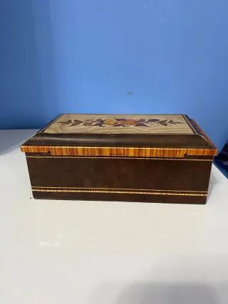 Scatola in latta stile Sorrentino