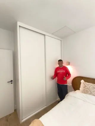 Instalación Tarimas, Rodapiés, Armarios y Puertas