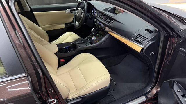 Lexus CT 200h Pack Hybrid Plus