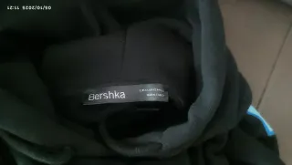Sudadera Bershka Negra Estampada xs pero como una