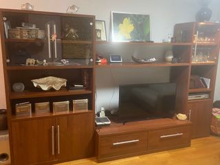 Librería modular madera y cristal