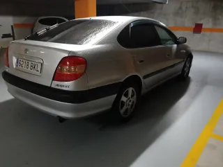 Toyota Avensis 2001