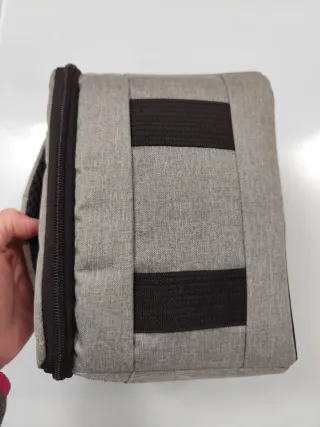 Borsa custodia grigia per fotocamera