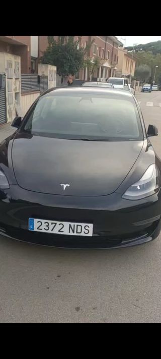 Tesla Model 3 2020