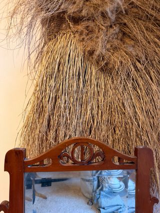 Tocador antiguo madera con espejo y piedra