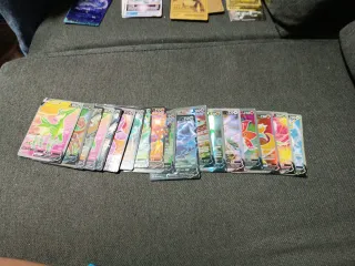 270 Cartas Pokémon V y VMAX