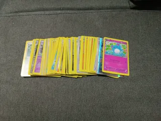 270 Cartas Pokémon V y VMAX