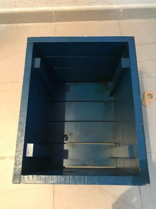 Caja de madera azul para decoración