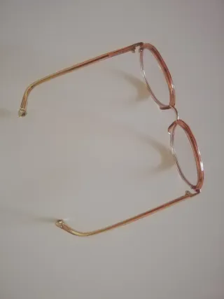 Gafas Chloé doradas